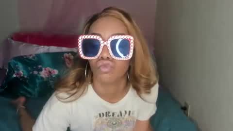 Yasmina online show from January 17, 2025, 7:30 am