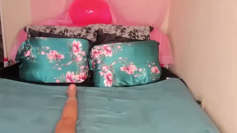 Yasmina online show from January 30, 2025, 2:27 am