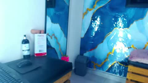 Snapshot of yasmine_tapias chatting on July 12, 2026, 9:39 pm Yasmine online show from July 12, 2026, 9:39 pm