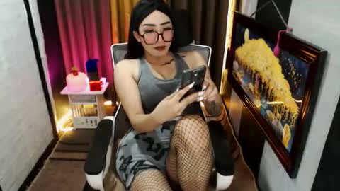 Snapshot of yassiered chatting on September 23, 2025, 10:51 am yassiered online show from September 23, 2025, 10:51 am