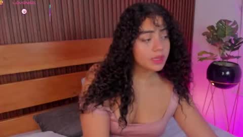 yaya23x online show from November 8, 2025, 2:50 pm