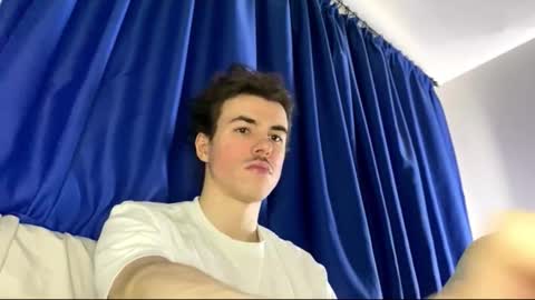 Snapshot of yayay333 chatting on February 19, 2026, 11:17 am yayay333 online show from February 19, 2026, 11:17 am