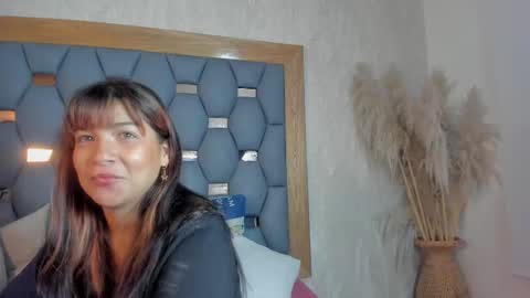 yayi derek  online show from October 14, 2025, 11:33 am