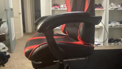 Snapshot of yeahitsrell2 chatting on March 2, 2025, 8:59 am Yeahitsrell online show from March 2, 2025, 8:59 am