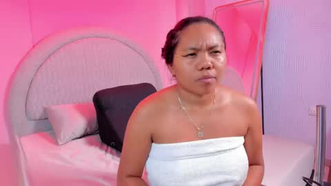 yeika_foxy online show from April 16, 2026, 11:33 am