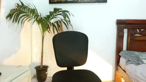 Snapshot of yeiko_park23 chatting on May 28, 2026, 2:31 am Yeiko Park23 online show from May 28, 2026, 2:31 am