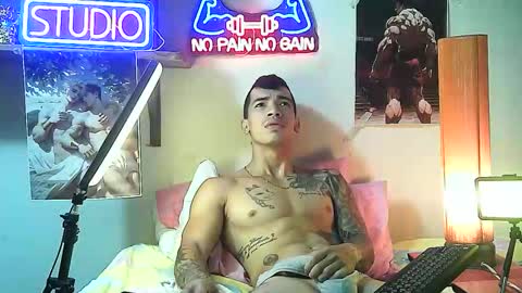 yeisoncastellanos1999 online show from September 30, 2025, 6:46 pm