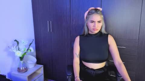 Snapshot of yeli_amber3 chatting on January 7, 2026, 1:19 am Yeli Amber online show from January 7, 2026, 1:19 am