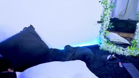 Snapshot of yeli_amber3 chatting on February 3, 2026, 2:53 am Yeli Amber online show from February 3, 2026, 2:53 am