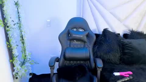 Snapshot of yeli_amber3 chatting on February 20, 2026, 2:41 am Yeli Amber online show from February 20, 2026, 2:41 am