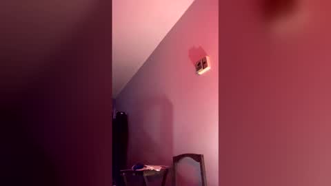 Ella Ts online show from January 11, 2026, 8:52 am