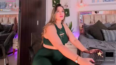 Snapshot of yellow_lily chatting on March 7, 2026, 3:42 pm yellow_lily online show from March 7, 2026, 3:42 pm
