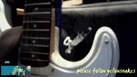 Snapshot of yellowsnakes chatting on October 17, 2025, 9:06 pm . y e l l o w s n a k e s . online show from October 17, 2025, 9:06 pm