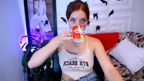 Snapshot of yemfairymcry chatting on October 21, 2025, 4:19 pm YEM online show from October 21, 2025, 4:19 pm