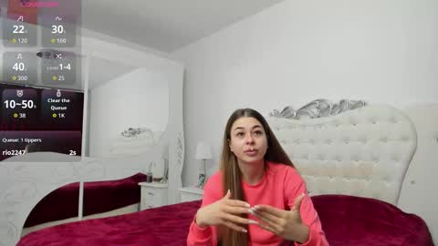 yennefer13 online show from March 12, 2026, 9:43 pm