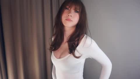 Snapshot of yerquinney chatting on April 25, 2026, 12:52 pm Rin online show from April 25, 2026, 12:52 pm