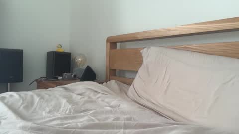 Snapshot of yesimlonely chatting on March 12, 2026, 11:05 am Sal online show from March 12, 2026, 11:05 am