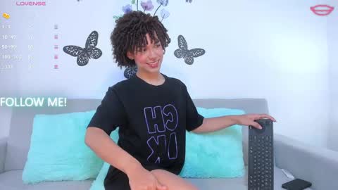 Snapshot of yess__daddyy chatting on February 14, 2025, 3:26 pm YAMPOOL  online show from February 14, 2025, 3:26 pm