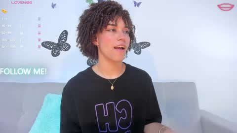 Snapshot of yess__daddyy chatting on March 6, 2025, 2:08 pm YAMPOOL  online show from March 6, 2025, 2:08 pm