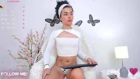 Snapshot of yess__daddyy chatting on November 28, 2025, 4:20 pm YAMPOOL online show from November 28, 2025, 4:20 pm