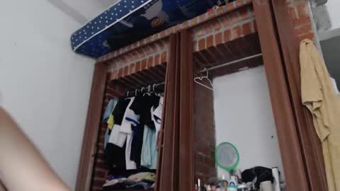 Snapshot of yessica_08 chatting on September 25, 2025, 7:17 pm yessica and andres online show from September 25, 2025, 7:17 pm