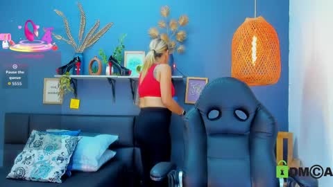 yessika_parker online show from April 2, 2026, 9:18 am