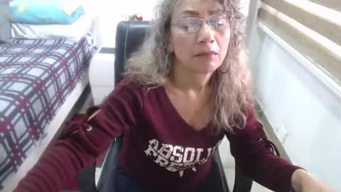 Snapshot of yessilatin chatting on February 17, 2026, 6:58 pm jessy online show from February 17, 2026, 6:58 pm