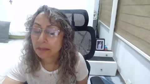 Snapshot of yessilatin chatting on March 15, 2026, 1:44 am jessy online show from March 15, 2026, 1:44 am