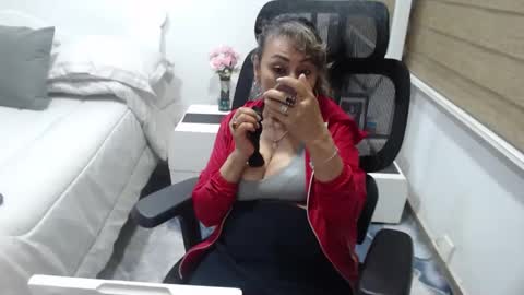 Snapshot of yessilatin chatting on March 22, 2026, 11:30 pm jessy online show from March 22, 2026, 11:30 pm