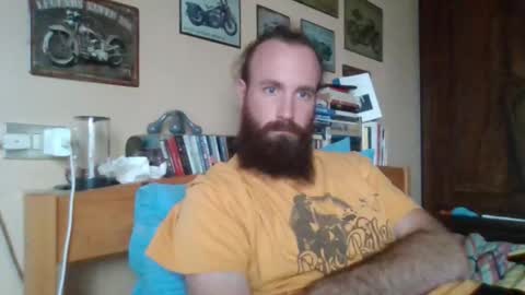 yeti_92 online show from September 13, 2025, 7:41 am