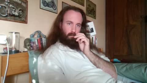 yeti_92 online show from October 5, 2025, 1:09 pm