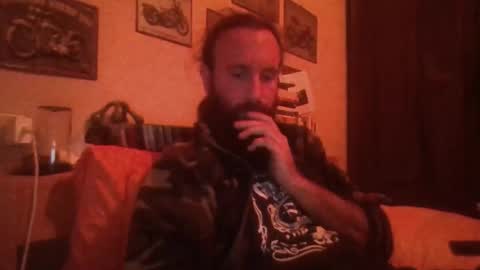 yeti_92 online show from December 18, 2025, 5:52 pm