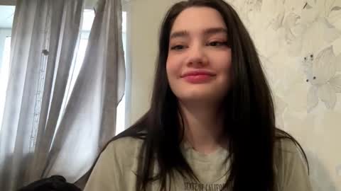 Snapshot of yevetterousse chatting on December 20, 2025, 9:27 am Sofia online show from December 20, 2025, 9:27 am