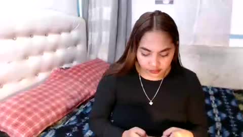 yhang_slut online show from February 28, 2025, 3:04 am