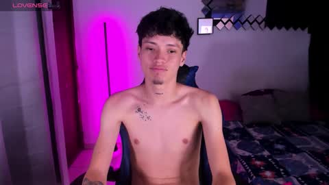 Snapshot of yimbersonpeter chatting on December 20, 2025, 10:39 pm jhon online show from December 20, 2025, 10:39 pm