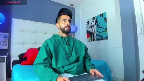 Snapshot of yiyo10_ chatting on February 3, 2026, 4:32 am Yiyo online show from February 3, 2026, 4:32 am