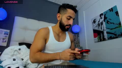 Snapshot of yiyo10_ chatting on February 12, 2026, 4:18 am Yiyo online show from February 12, 2026, 4:18 am