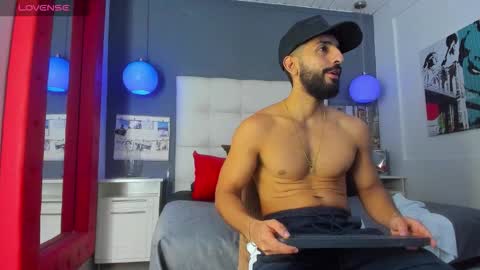 Snapshot of yiyo10_ chatting on February 13, 2026, 4:08 am Yiyo online show from February 13, 2026, 4:08 am