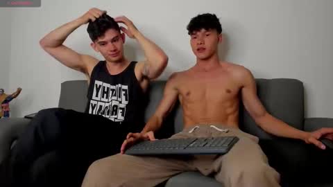 yizus_bonz online show from December 19, 2025, 11:23 pm