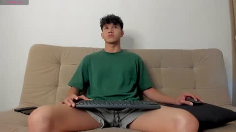 Snapshot of yizus_bonz chatting on June 29, 2026, 6:30 pm yizus_bonz online show from June 29, 2026, 6:30 pm