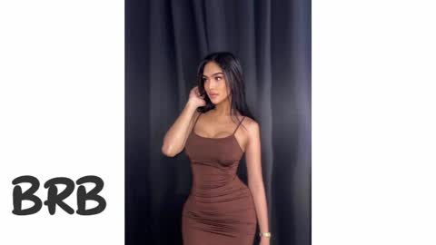 ylonagrae online show from November 23, 2025, 12:49 pm