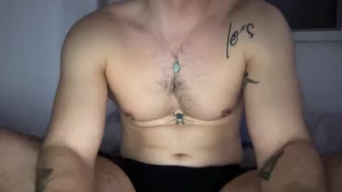 Snapshot of yngspaniard chatting on December 21, 2024, 10:30 pm yngspaniard online show from December 21, 2024, 10:30 pm