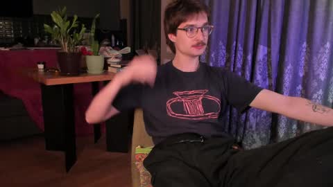 Snapshot of yoga_pizza_420 chatting on March 31, 2026, 9:37 pm Max online show from March 31, 2026, 9:37 pm