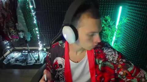 You can ask my name in pm online show from November 6, 2025, 4:30 pm