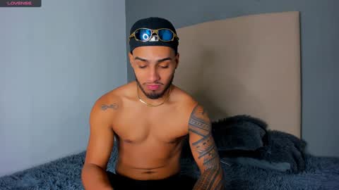 Snapshot of yoi_olimpo chatting on December 30, 2024, 3:13 pm Yoi Olimpo online show from December 30, 2024, 3:13 pm