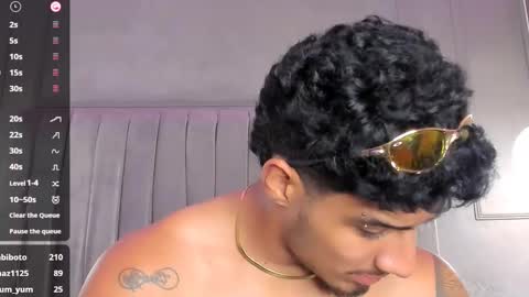 Snapshot of yoi_olimpo chatting on March 7, 2025, 11:05 pm Yoi Olimpo online show from March 7, 2025, 11:05 pm