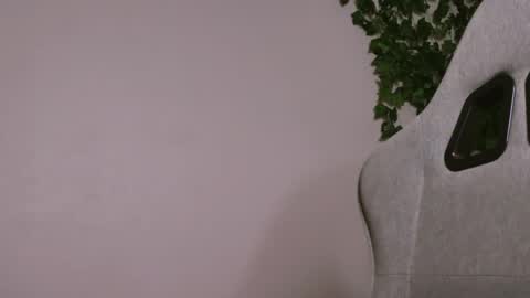 Snapshot of yoka_paradoxxx chatting on December 2, 2025, 5:13 am yoka_paradoxxx online show from December 2, 2025, 5:13 am