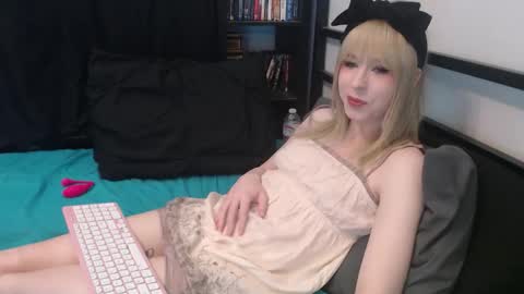Snapshot of yokaigirl chatting on March 23, 2026, 7:18 pm Yokai Girl online show from March 23, 2026, 7:18 pm