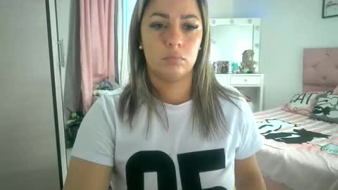 yokiko online show from November 19, 2025, 2:17 pm