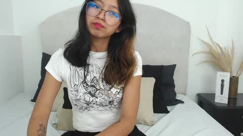 Yommi Winx online show from February 8, 2025, 1:32 am